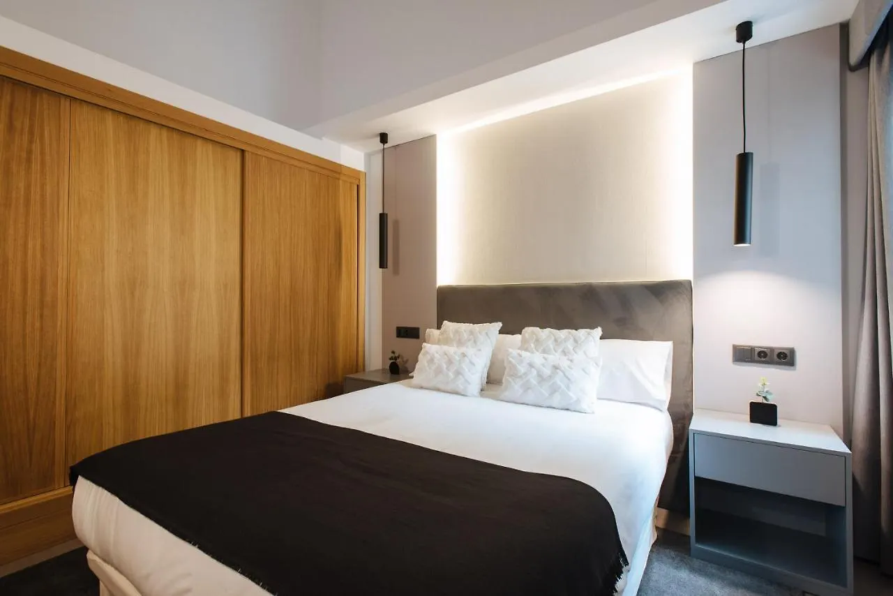 Guadalupe 15 By Magno Apartments Siviglia 0*,