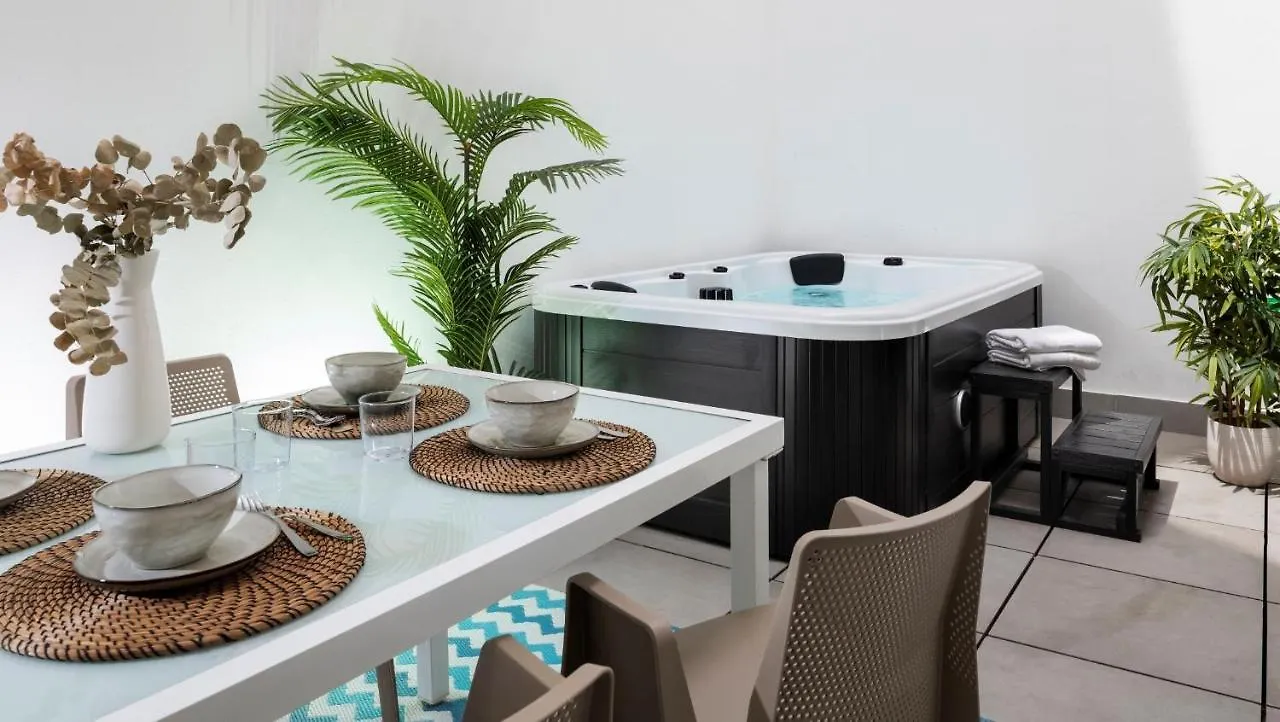 Guadalupe 15 By Magno Apartments Siviglia 0*,